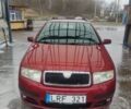 Красный Шкода Фабия, объемом двигателя 1.9 л и пробегом 282 тыс. км за 2000 $, фото 1 на Automoto.ua