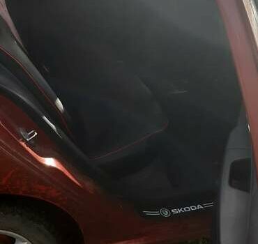 Красный Шкода Фабия, объемом двигателя 1.4 л и пробегом 255 тыс. км за 4100 $, фото 8 на Automoto.ua