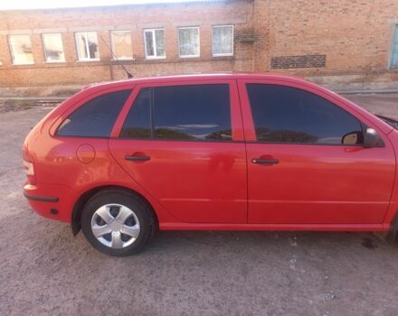 Красный Шкода Фабия, объемом двигателя 1.4 л и пробегом 292 тыс. км за 5000 $, фото 4 на Automoto.ua