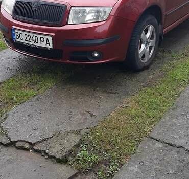 Красный Шкода Фабия, объемом двигателя 1.4 л и пробегом 255 тыс. км за 4100 $, фото 27 на Automoto.ua