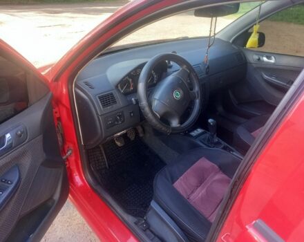 Красный Шкода Фабия, объемом двигателя 1.4 л и пробегом 292 тыс. км за 5000 $, фото 6 на Automoto.ua