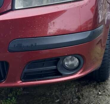 Красный Шкода Фабия, объемом двигателя 1.4 л и пробегом 255 тыс. км за 4100 $, фото 18 на Automoto.ua