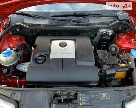 Красный Шкода Фабия, объемом двигателя 1.2 л и пробегом 237 тыс. км за 4700 $, фото 31 на Automoto.ua
