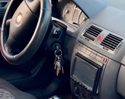 Шкода Фабия 2007 в Ахтырке на Automoto.ua Красный Шкода Фабия, объемом двигателя 1.2 л и пробегом 310 тыс. км за 2699 $, фото 13 на Automoto.ua