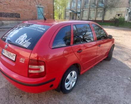 Красный Шкода Фабия, объемом двигателя 1.4 л и пробегом 292 тыс. км за 5000 $, фото 1 на Automoto.ua