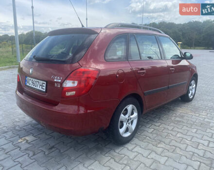Красный Шкода Фабия, объемом двигателя 1.39 л и пробегом 179 тыс. км за 5700 $, фото 5 на Automoto.ua