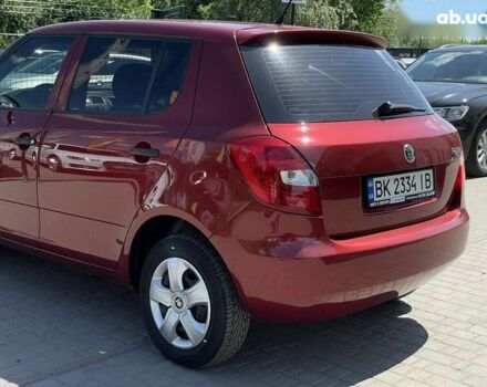 Красный Шкода Фабия, объемом двигателя 1.2 л и пробегом 203 тыс. км за 4755 $, фото 17 на Automoto.ua