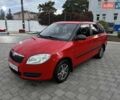 Красный Шкода Фабия, объемом двигателя 1.39 л и пробегом 146 тыс. км за 5500 $, фото 1 на Automoto.ua
