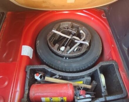 Шкода Фабия 2008 в Харькове на Automoto.ua Красный Шкода Фабия, объемом двигателя 1.2 л и пробегом 66 тыс. км за 6000 $, фото 7 на Automoto.ua