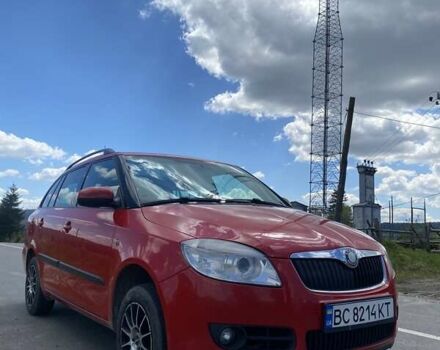 Красный Шкода Фабия, объемом двигателя 1.39 л и пробегом 246 тыс. км за 4600 $, фото 14 на Automoto.ua