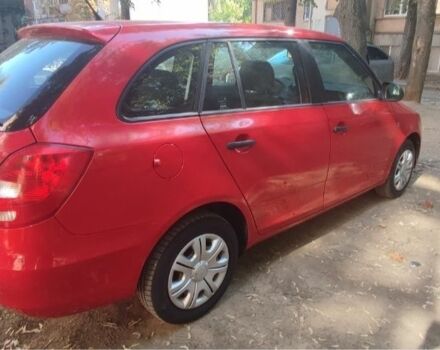 Шкода Фабия 2008 в Харькове на Automoto.ua Красный Шкода Фабия, объемом двигателя 1.2 л и пробегом 66 тыс. км за 6000 $, фото 3 на Automoto.ua