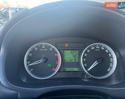 Червоний Шкода Фабія, об'ємом двигуна 1.6 л та пробігом 173 тис. км за 6888 $, фото 10 на Automoto.ua