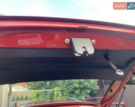 Красный Шкода Фабия, объемом двигателя 1.39 л и пробегом 180 тыс. км за 5000 $, фото 18 на Automoto.ua