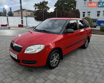 Красный Шкода Фабия, объемом двигателя 1.39 л и пробегом 146 тыс. км за 6200 $, фото 2 на Automoto.ua