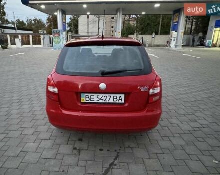Красный Шкода Фабия, объемом двигателя 1.39 л и пробегом 146 тыс. км за 5500 $, фото 3 на Automoto.ua