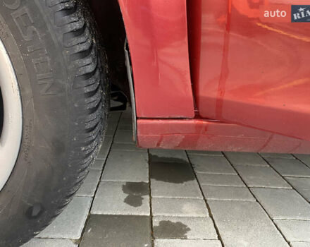 Красный Шкода Фабия, объемом двигателя 1.39 л и пробегом 180 тыс. км за 5000 $, фото 11 на Automoto.ua