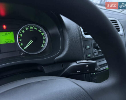 Червоний Шкода Фабія, об'ємом двигуна 1.6 л та пробігом 156 тис. км за 6200 $, фото 30 на Automoto.ua