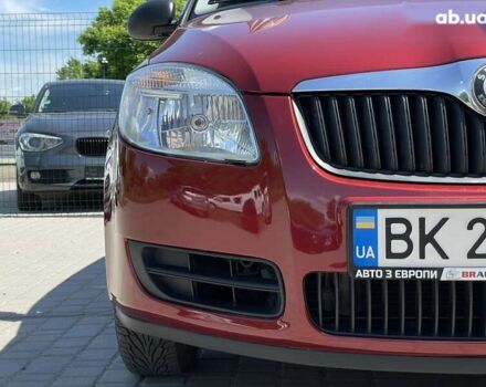 Красный Шкода Фабия, объемом двигателя 1.2 л и пробегом 203 тыс. км за 4755 $, фото 5 на Automoto.ua
