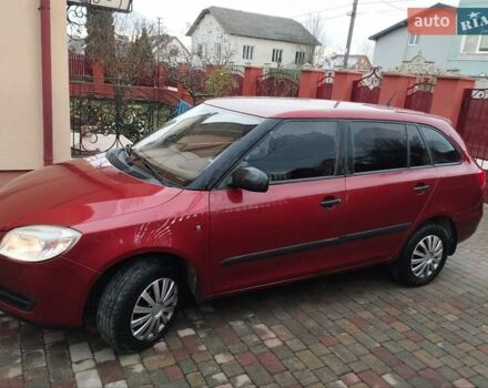 Красный Шкода Фабия, объемом двигателя 1.4 л и пробегом 162 тыс. км за 4850 $, фото 7 на Automoto.ua