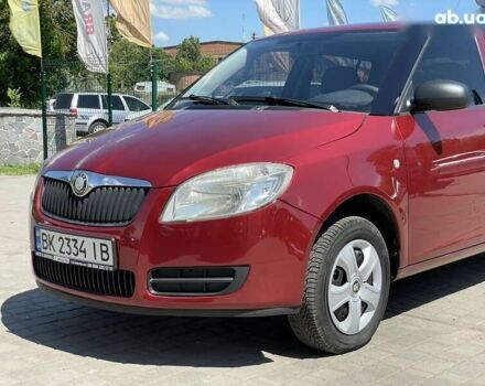 Красный Шкода Фабия, объемом двигателя 1.2 л и пробегом 203 тыс. км за 4755 $, фото 3 на Automoto.ua