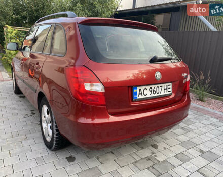 Красный Шкода Фабия, объемом двигателя 1.39 л и пробегом 180 тыс. км за 5000 $, фото 9 на Automoto.ua