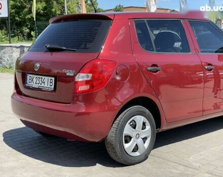 Красный Шкода Фабия, объемом двигателя 1.2 л и пробегом 203 тыс. км за 4755 $, фото 15 на Automoto.ua