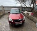 Красный Шкода Фабия, объемом двигателя 1.39 л и пробегом 151 тыс. км за 5000 $, фото 1 на Automoto.ua