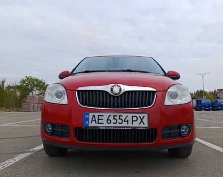 Красный Шкода Фабия, объемом двигателя 1.2 л и пробегом 250 тыс. км за 4300 $, фото 5 на Automoto.ua