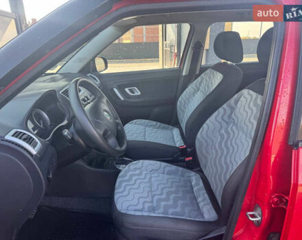 Червоний Шкода Фабія, об'ємом двигуна 1.6 л та пробігом 173 тис. км за 6888 $, фото 16 на Automoto.ua