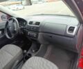 Красный Шкода Фабия, объемом двигателя 1.2 л и пробегом 250 тыс. км за 4300 $, фото 7 на Automoto.ua
