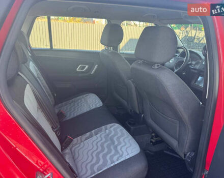 Червоний Шкода Фабія, об'ємом двигуна 1.6 л та пробігом 173 тис. км за 6888 $, фото 13 на Automoto.ua