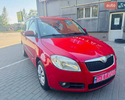 Красный Шкода Фабия, объемом двигателя 1.6 л и пробегом 171 тыс. км за 6950 $, фото 2 на Automoto.ua