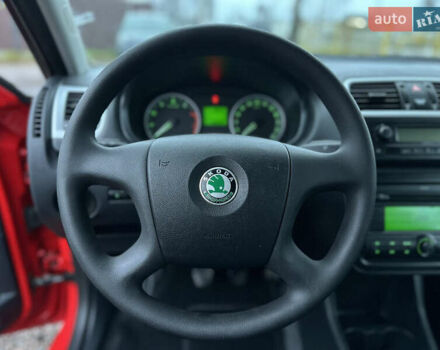 Червоний Шкода Фабія, об'ємом двигуна 1.6 л та пробігом 156 тис. км за 6200 $, фото 25 на Automoto.ua