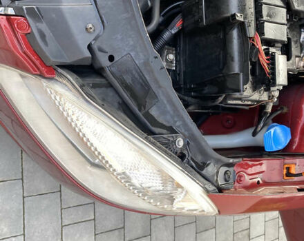 Красный Шкода Фабия, объемом двигателя 1.39 л и пробегом 180 тыс. км за 5000 $, фото 2 на Automoto.ua