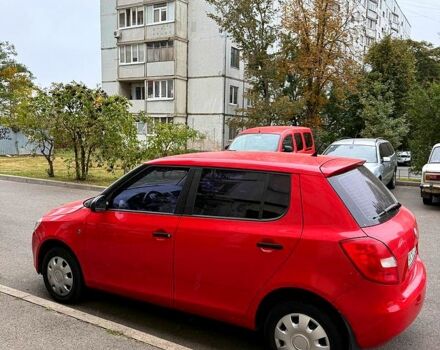 Червоний Шкода Фабія, об'ємом двигуна 1.4 л та пробігом 350 тис. км за 5000 $, фото 2 на Automoto.ua