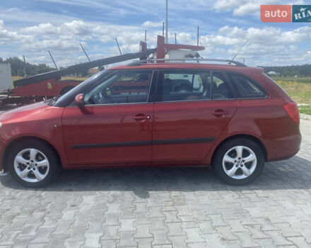 Красный Шкода Фабия, объемом двигателя 1.39 л и пробегом 179 тыс. км за 5700 $, фото 2 на Automoto.ua