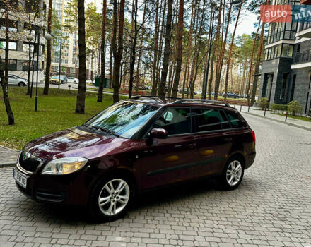 Червоний Шкода Фабія, об'ємом двигуна 1.6 л та пробігом 209 тис. км за 5200 $, фото 3 на Automoto.ua