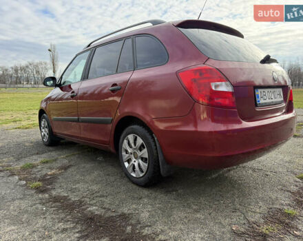 Красный Шкода Фабия, объемом двигателя 1.2 л и пробегом 292 тыс. км за 4600 $, фото 10 на Automoto.ua