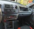 Красный Шкода Фабия, объемом двигателя 1.2 л и пробегом 176 тыс. км за 4200 $, фото 9 на Automoto.ua