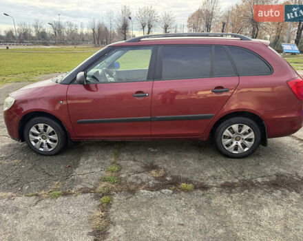 Красный Шкода Фабия, объемом двигателя 1.2 л и пробегом 292 тыс. км за 4600 $, фото 7 на Automoto.ua