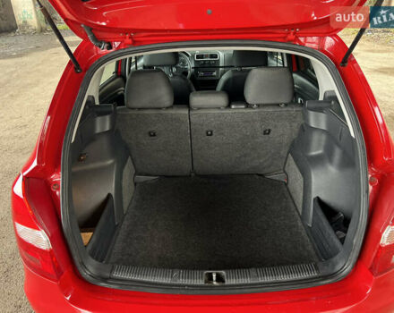 Красный Шкода Фабия, объемом двигателя 1.2 л и пробегом 247 тыс. км за 4199 $, фото 13 на Automoto.ua