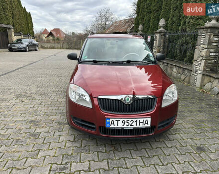 Красный Шкода Фабия, объемом двигателя 1.39 л и пробегом 182 тыс. км за 5500 $, фото 8 на Automoto.ua