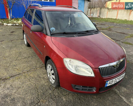 Красный Шкода Фабия, объемом двигателя 1.2 л и пробегом 292 тыс. км за 4600 $, фото 12 на Automoto.ua