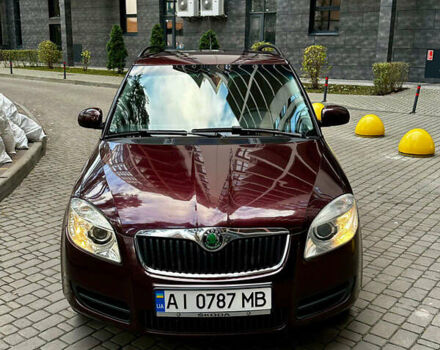 Червоний Шкода Фабія, об'ємом двигуна 1.6 л та пробігом 209 тис. км за 5200 $, фото 1 на Automoto.ua