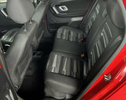 Красный Шкода Фабия, объемом двигателя 1.2 л и пробегом 247 тыс. км за 4199 $, фото 12 на Automoto.ua