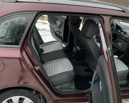 Червоний Шкода Фабія, об'ємом двигуна 1.6 л та пробігом 275 тис. км за 5100 $, фото 18 на Automoto.ua