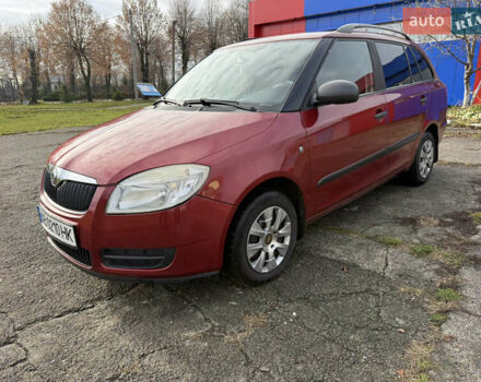Красный Шкода Фабия, объемом двигателя 1.2 л и пробегом 292 тыс. км за 4600 $, фото 1 на Automoto.ua