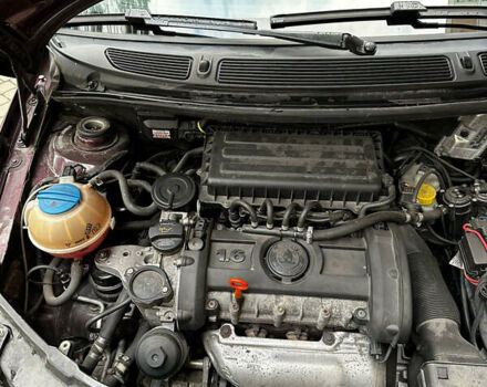 Червоний Шкода Фабія, об'ємом двигуна 1.6 л та пробігом 209 тис. км за 5200 $, фото 28 на Automoto.ua