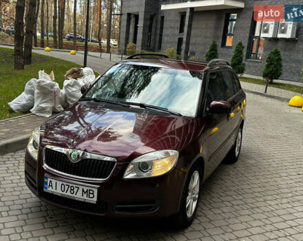 Червоний Шкода Фабія, об'ємом двигуна 1.6 л та пробігом 209 тис. км за 5200 $, фото 8 на Automoto.ua