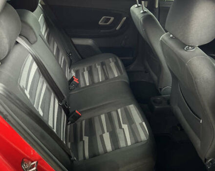 Красный Шкода Фабия, объемом двигателя 1.2 л и пробегом 247 тыс. км за 4199 $, фото 11 на Automoto.ua